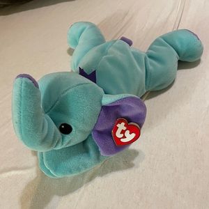 RARE Ty Beanie Baby Pillow Pals Collection
Squirt The Elephant